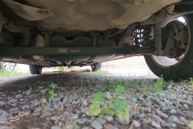Used Baojun 630 2013 1.5L manual Comfort trim Chassis Front