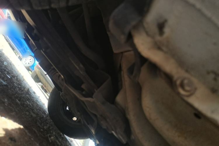Used Baojun 630 2013 1.5L manual standard version Chassis Front Left