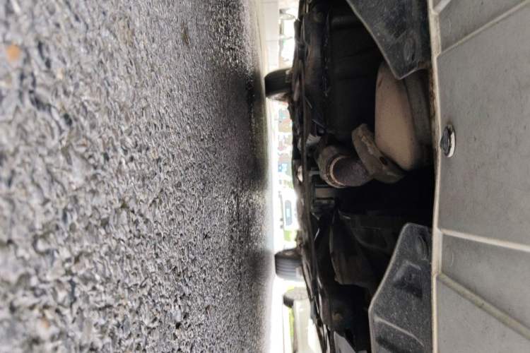 Used Baojun 630 2013 1.8L manual Comfort trim level Chassis Front