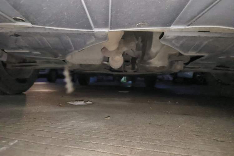 Used Baojun 630 2013 1.5L manual standard version Chassis Front