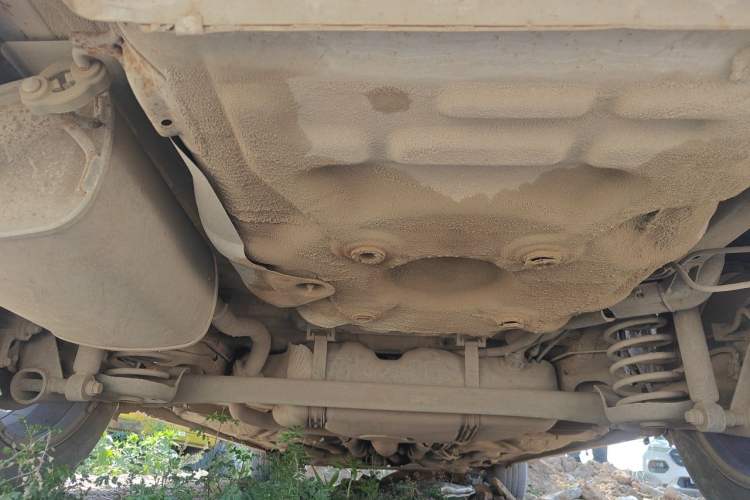 Used Baojun 630 2013 1.5L manual Comfort trim Chassis Rear