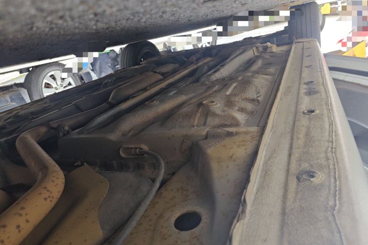 Used Baojun 630 2013 1.5L manual standard version Chassis Rear Left