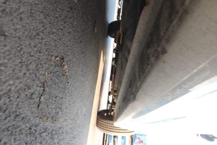 Used Baojun 630 2013 1.5L manual standard version Chassis Rear Right