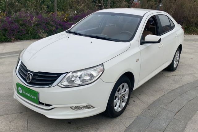 Used Baojun 630 2013 1.5L manual Comfort trim