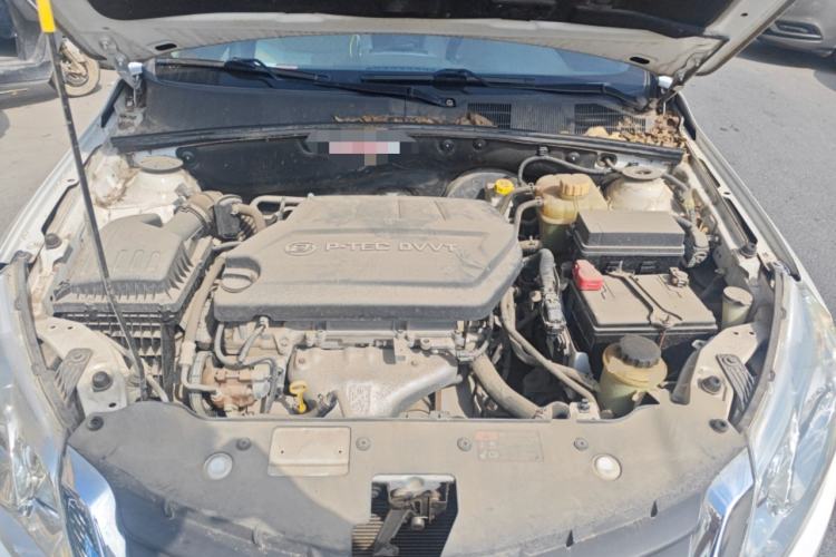 Used Baojun 630 2013 1.5L manual standard version Engine Bay