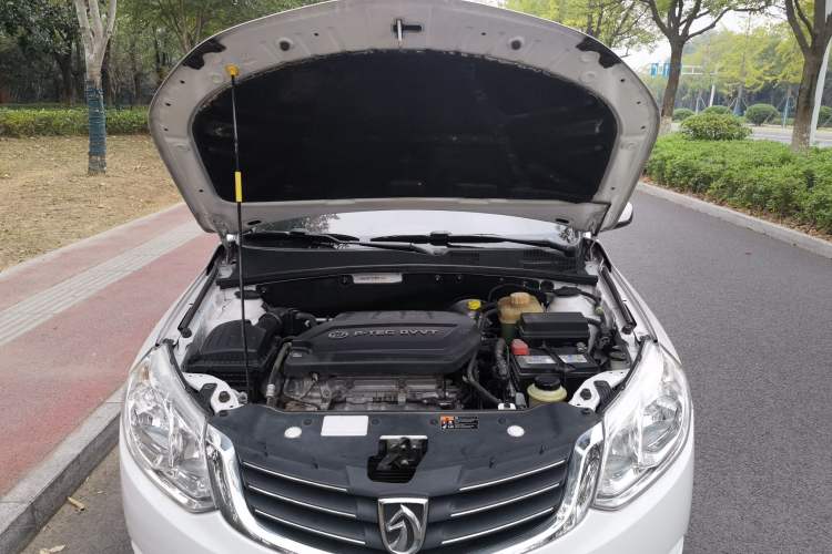 Used Baojun 630 2013 1.5L manual Comfort trim Engine Bay