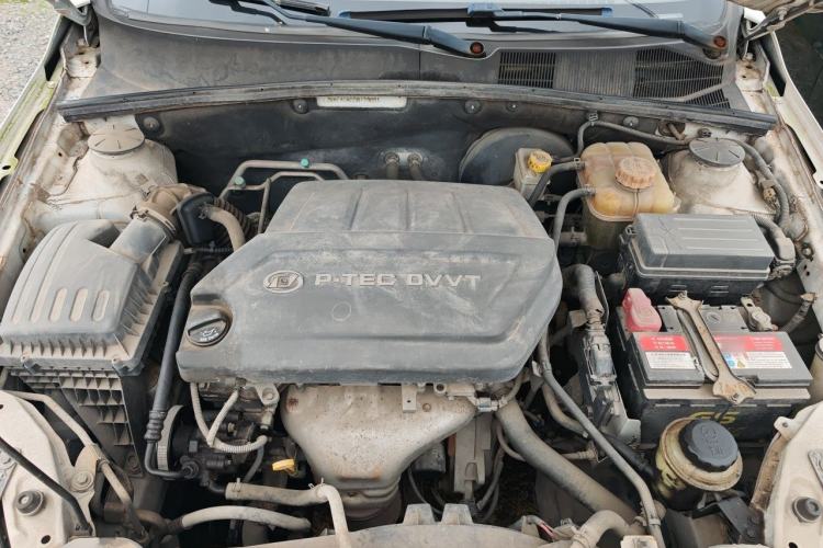 Used Baojun 630 2013 1.5L manual Comfort trim Engine Bay