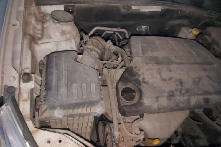Used Baojun 630 2013 1.5L manual standard version Engine Bay Right