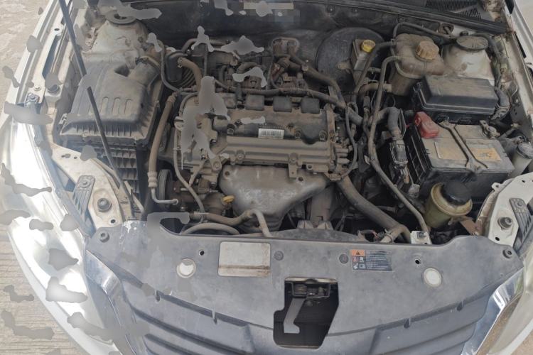 Used Baojun 630 2013 1.5L manual standard version Engine Bay