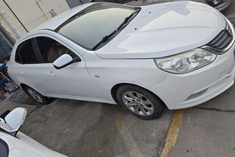 Used Baojun 630 2013 1.5L manual Comfort trim Exterior 2