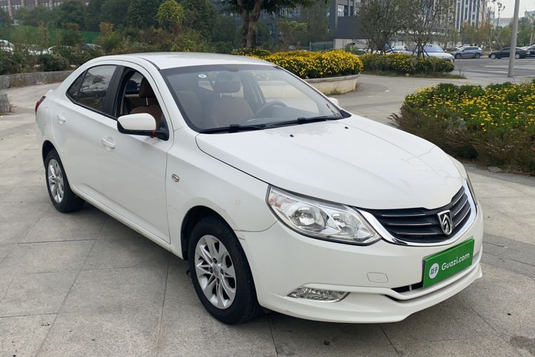 Used Baojun 630 2013 1.5L manual Comfort trim Exterior 6