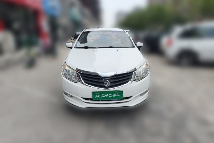 Used Baojun 630 2013 1.5L manual Entry-level trim Front