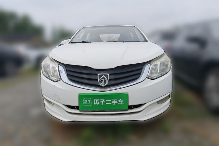 Used Baojun 630 2013 1.5L manual Comfort trim Front