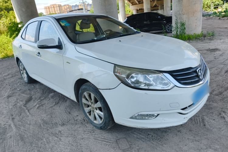 Used Baojun 630 2013 1.5L manual Comfort trim Front Right 45 Deg