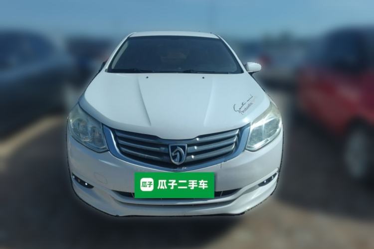 Used Baojun 630 2013 1.5L manual standard version Front