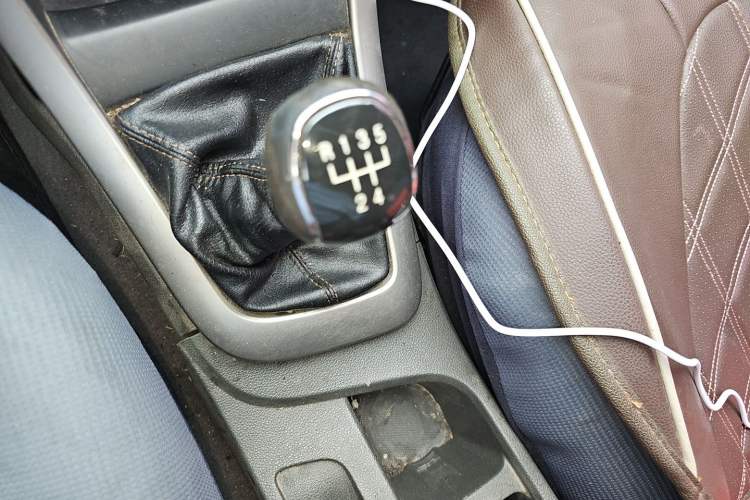Used Baojun 630 2013 1.5L manual Entry-level trim Gear Lever
