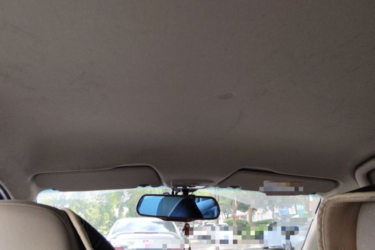 Used Baojun 630 2013 1.8L manual Comfort trim level Headliner