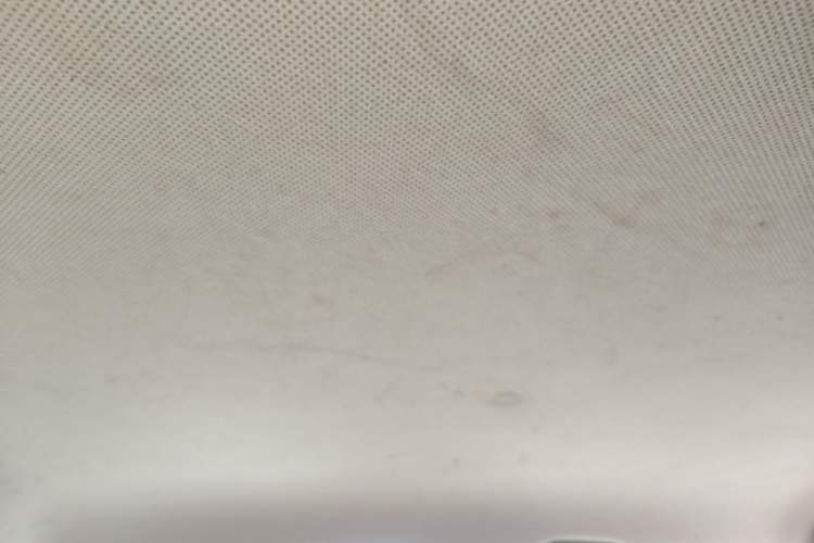 Used Baojun 630 2013 1.5L manual standard version Headliner