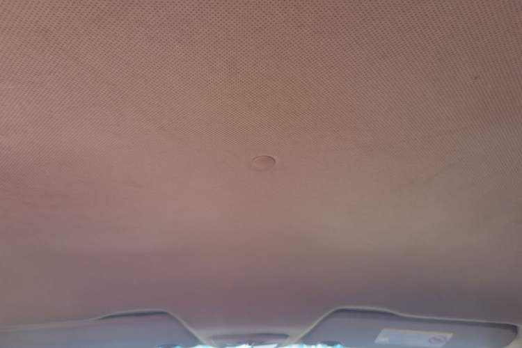 Used Baojun 630 2013 1.5L manual standard version Headliner