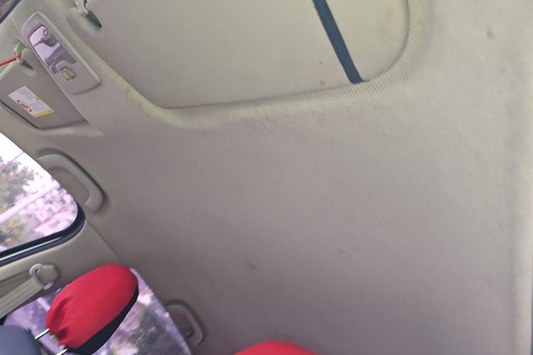 Used Baojun 630 2013 1.5L manual Entry-level trim Headliner