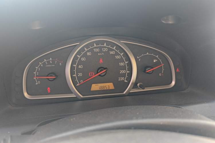 Used Baojun 630 2013 1.5L manual standard version Instrument Cluster