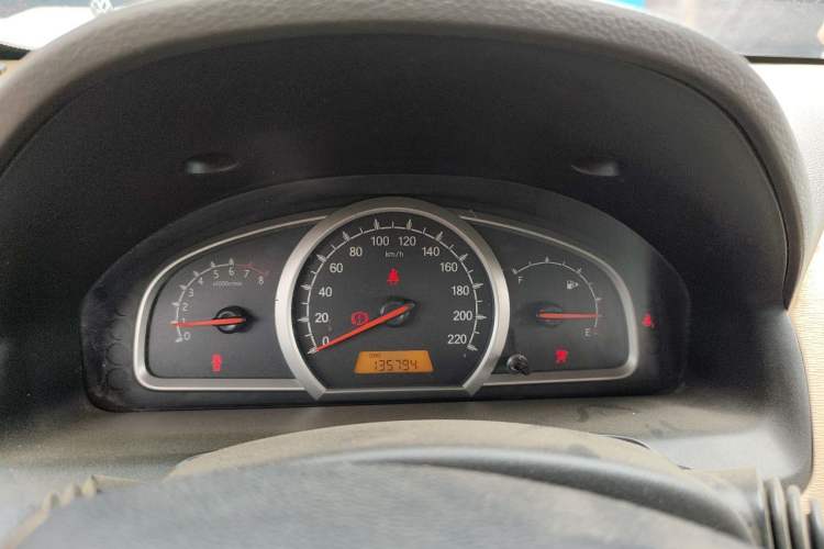 Used Baojun 630 2013 1.5L manual standard version Instrument Cluster