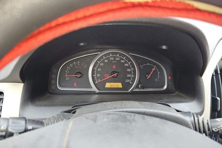 Used Baojun 630 2013 1.5L manual Entry-level trim Instrument Cluster