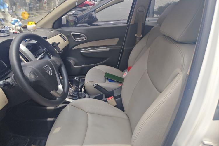 Used Baojun 630 2013 1.5L manual standard version Left Front Seat