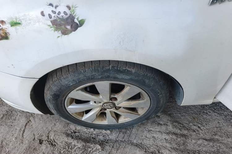 Used Baojun 630 2013 1.5L manual Comfort trim Left Front Wheel Hub