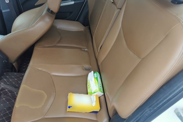 Used Baojun 630 2013 1.5L manual Elite version Left Rear Seat