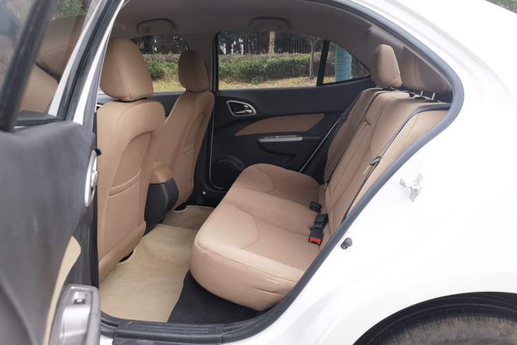 Used Baojun 630 2013 1.5L manual Comfort trim Left Rear Seat