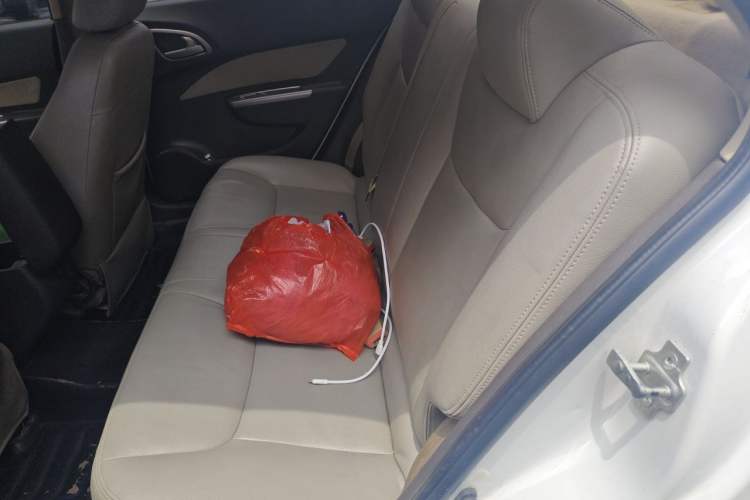 Used Baojun 630 2013 1.5L manual standard version Left Rear Seat