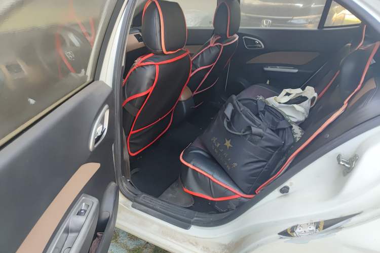 Used Baojun 630 2013 1.5L manual Comfort trim Left Rear Seat