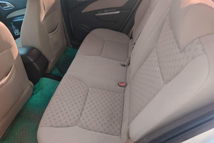 Used Baojun 630 2013 1.5L manual standard version Left Rear Seat