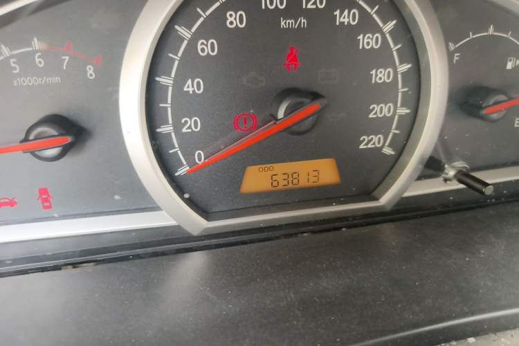Used Baojun 630 2013 1.5L manual Entry-level trim Odometer Close Up