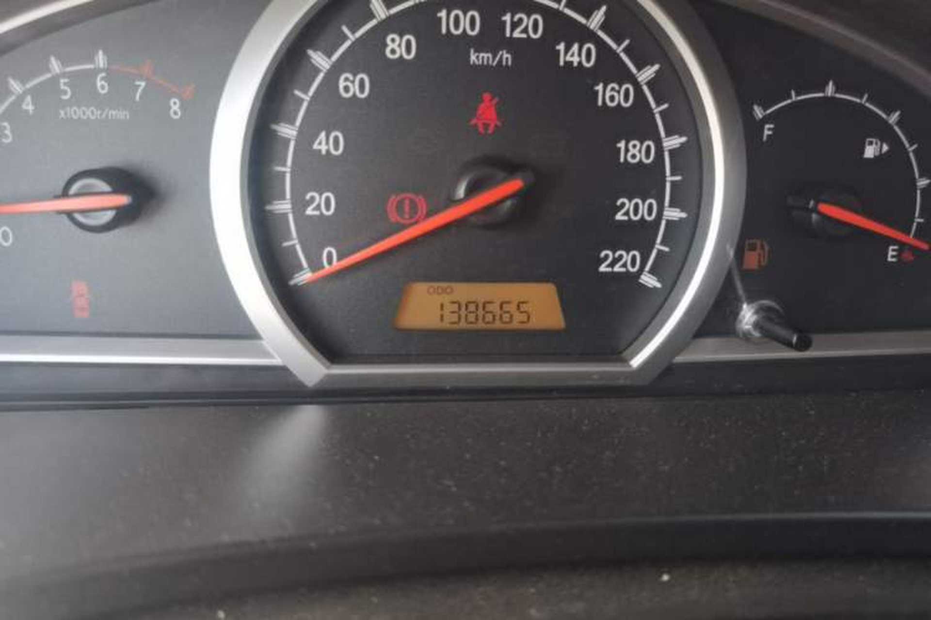 Used Baojun 630 2013 1.5L manual standard version Odometer Close Up