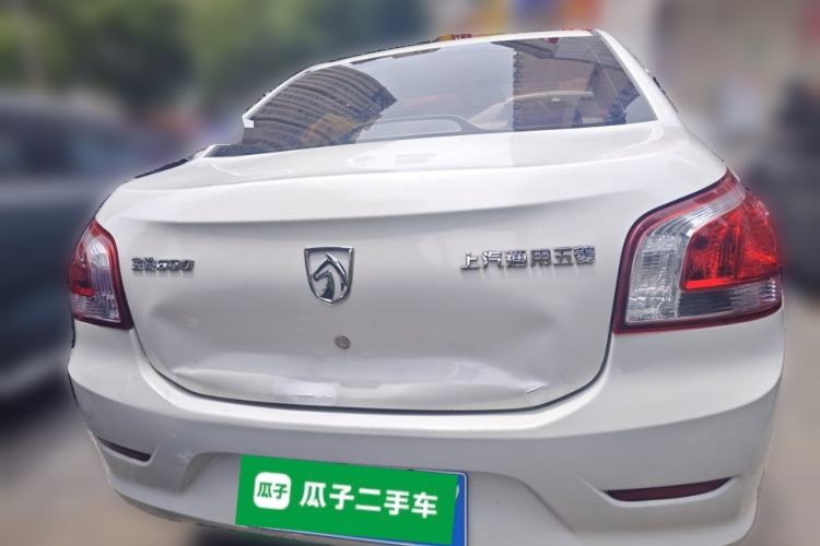 Used Baojun 630 2013 1.5L manual standard version Rear