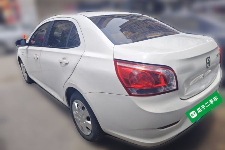 Used Baojun 630 2013 1.5L manual standard version Rear Left 45 Deg