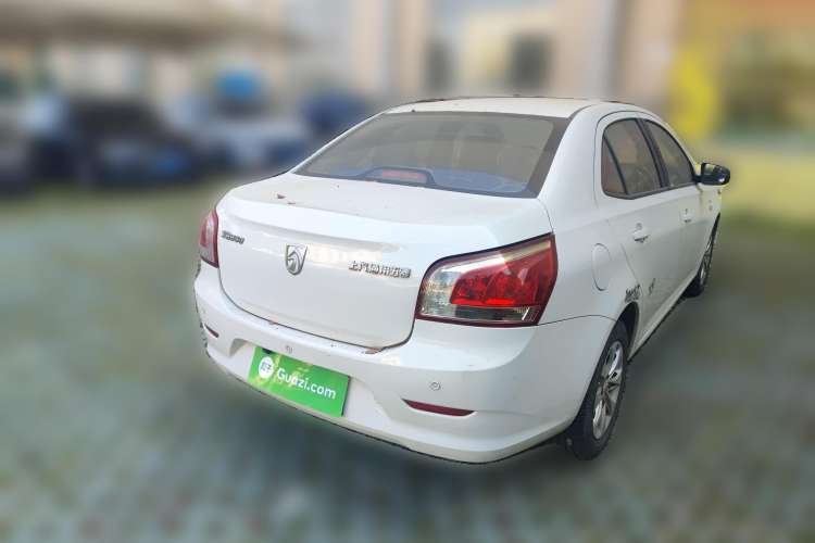 Used Baojun 630 2013 1.5L manual Comfort trim Rear Right 45 Deg