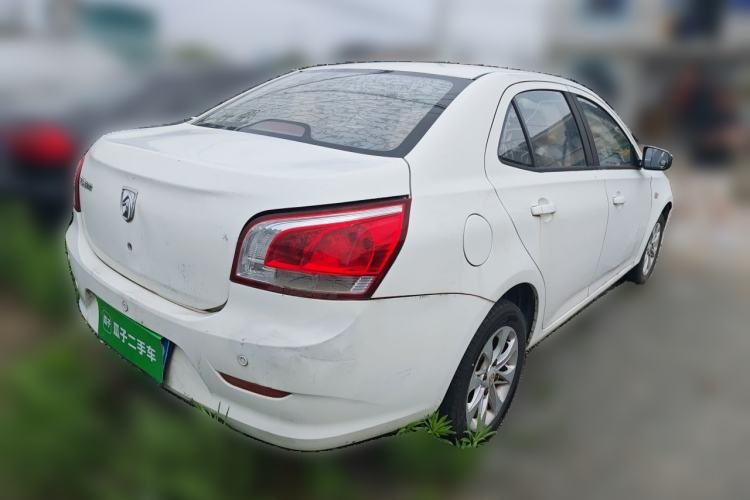 Used Baojun 630 2013 1.5L manual Comfort trim Rear Right 45 Deg