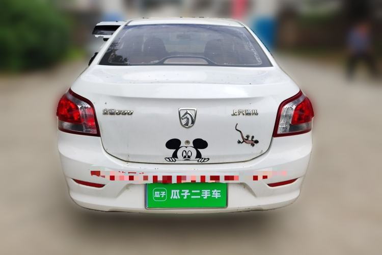 Used Baojun 630 2013 1.5L manual standard version Rear
