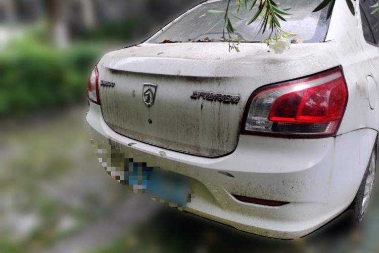 Used Baojun 630 2013 1.5L manual Entry-level trim Rear
