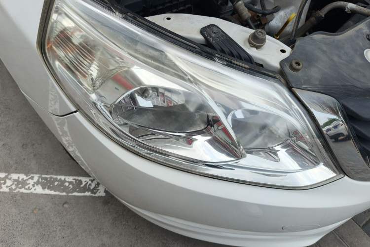 Used Baojun 630 2013 1.5L manual Entry-level trim Right Front Headlight