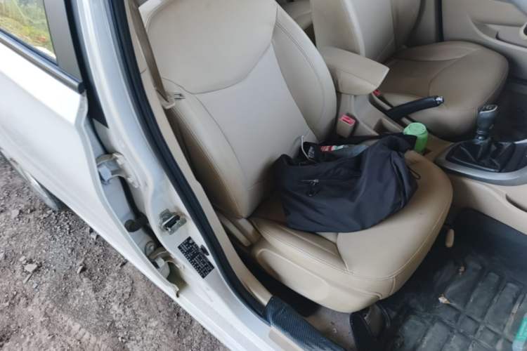Used Baojun 630 2013 1.5L manual Comfort trim Right Front Seat