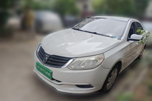 Used Baojun 630 2013 1.5L manual standard version