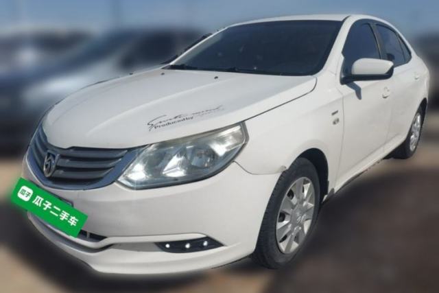 Used Baojun 630 2013 1.5L manual standard version