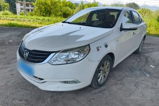 Used Baojun 630 2013 1.5L manual Comfort trim