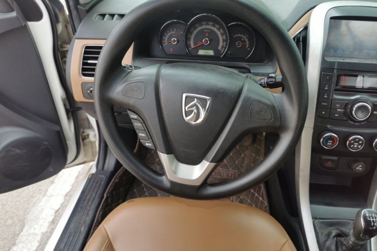 Used Baojun 630 2013 1.5L manual Elite version Steering Wheel