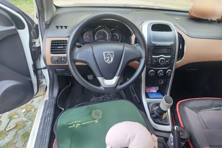 Used Baojun 630 2013 1.5L manual Comfort trim Steering Wheel