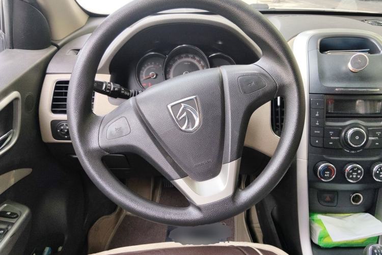 Used Baojun 630 2013 1.8L manual Comfort trim level Steering Wheel